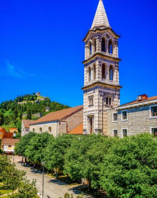 Appartement Apartman Luka à Sinj Extérieur photo